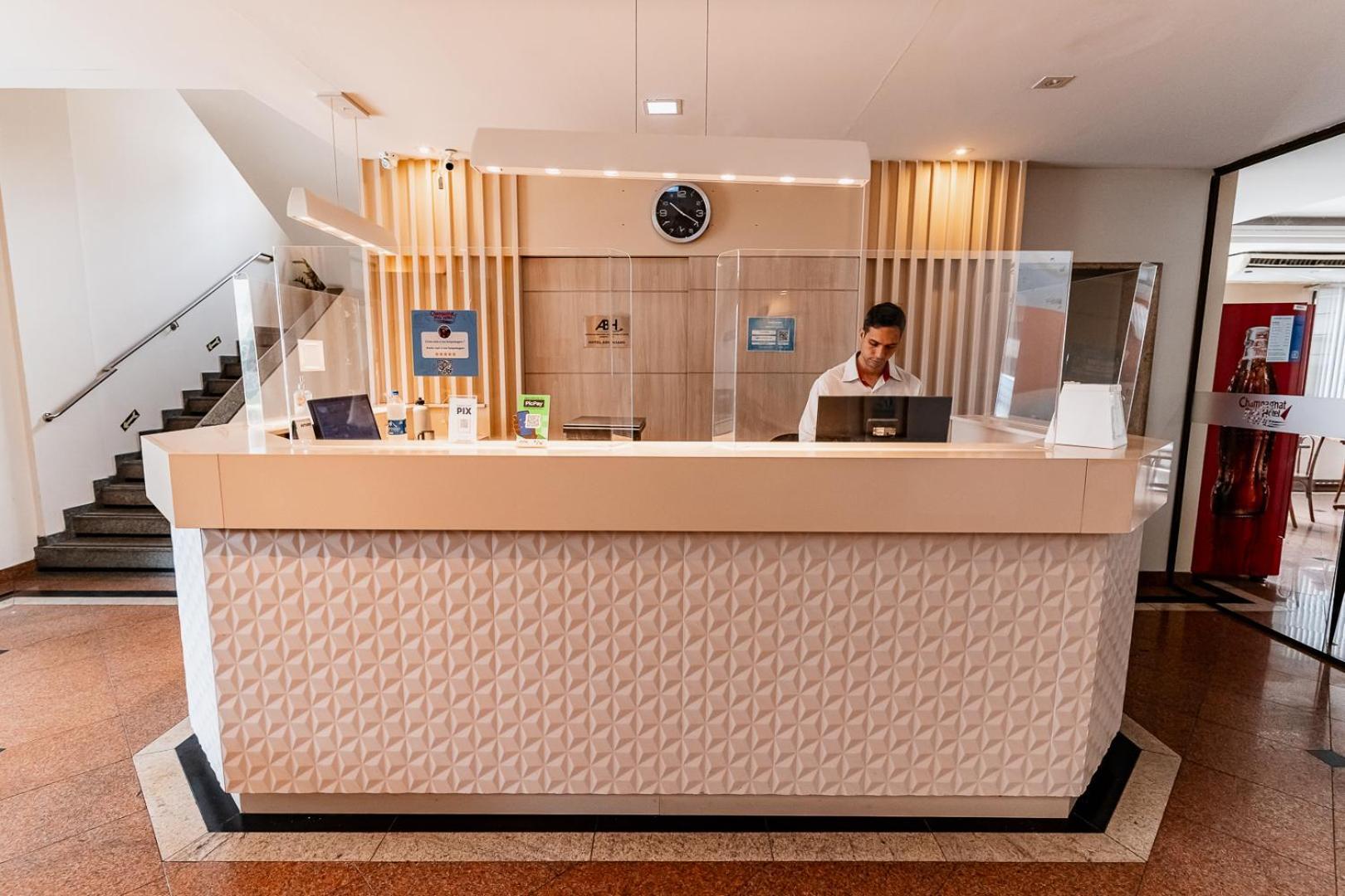 Hotel Champagnat 3*