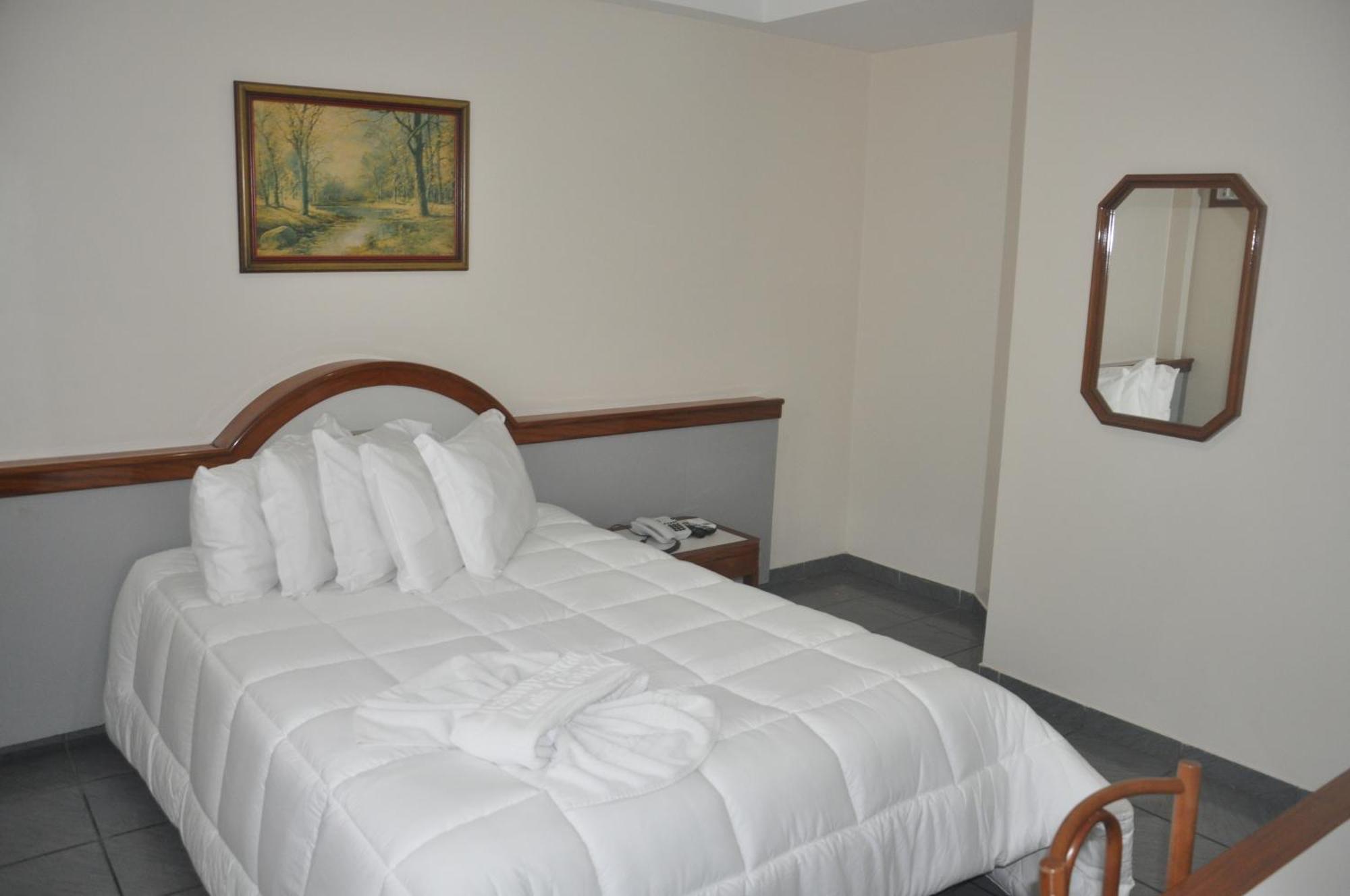 Champagnat Hotel